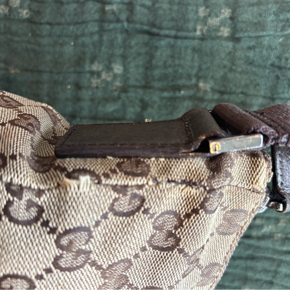 Gucci Tan and Brown Monogram Bag - Picture 12 of 16